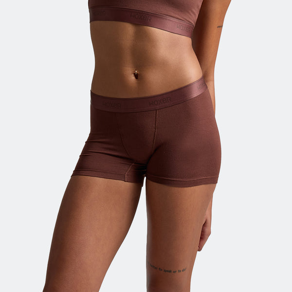 Alena wears a size S