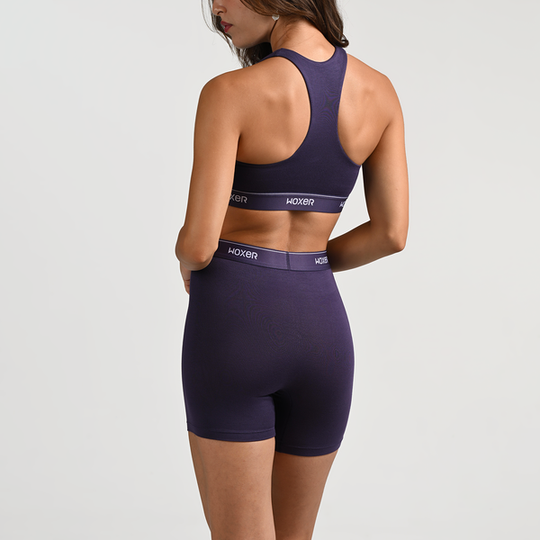 Dayana wears a size S