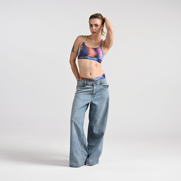 Kaytie wears a size S