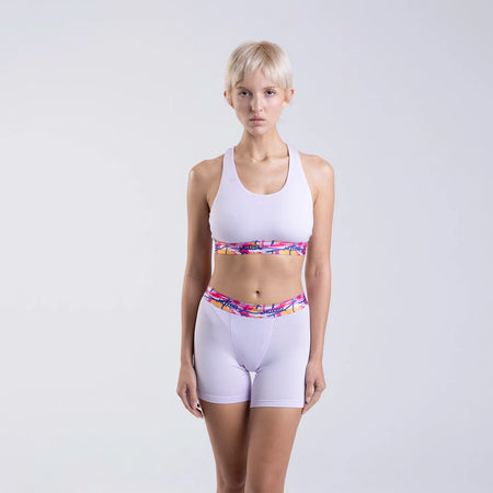 Sofia wears a size S