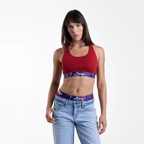 Dayana wears a size S