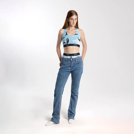Eliza wears a size S