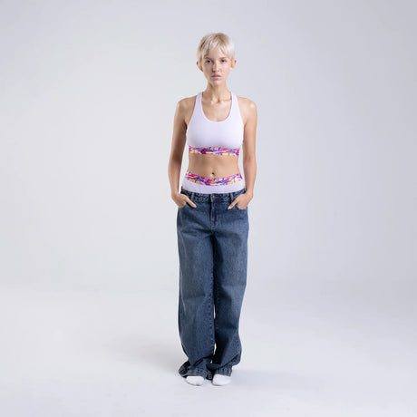Sofia wears a size S