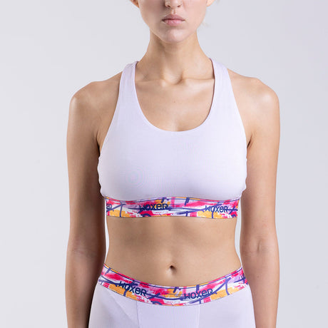 Sofia wears a size S