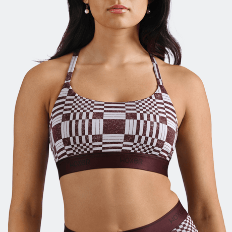 Maya wears a size S