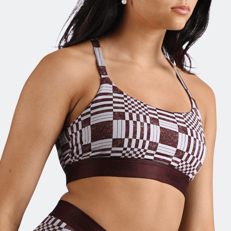 Maya wears a size S