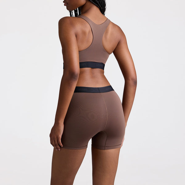 Maelyn wears a size S