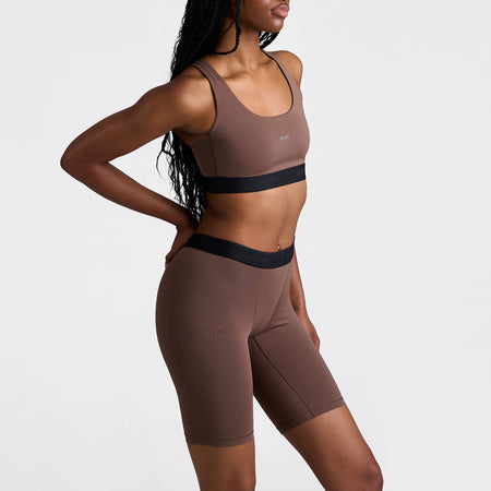 Maelyn wears a size S