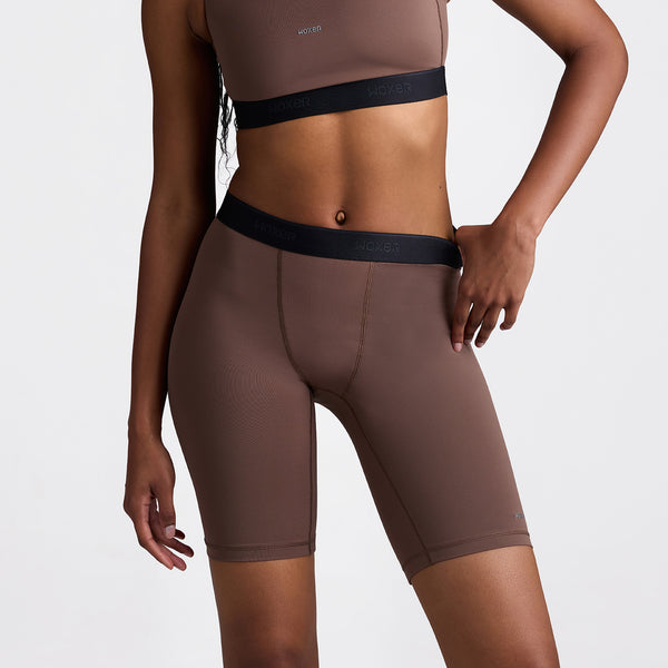 Maelyn wears a size S