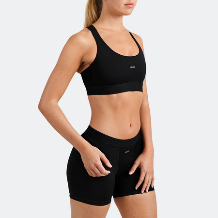 Angelica wears a size S