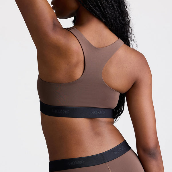 Maelyn wears a size S