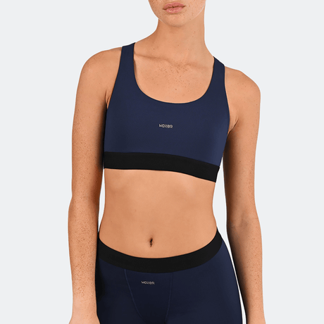 Ava wears a size S