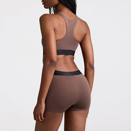 Maelyn wears a size S