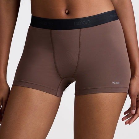 Maelyn wears a size S