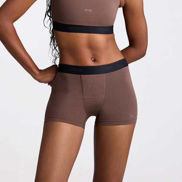 Maelyn wears a size S