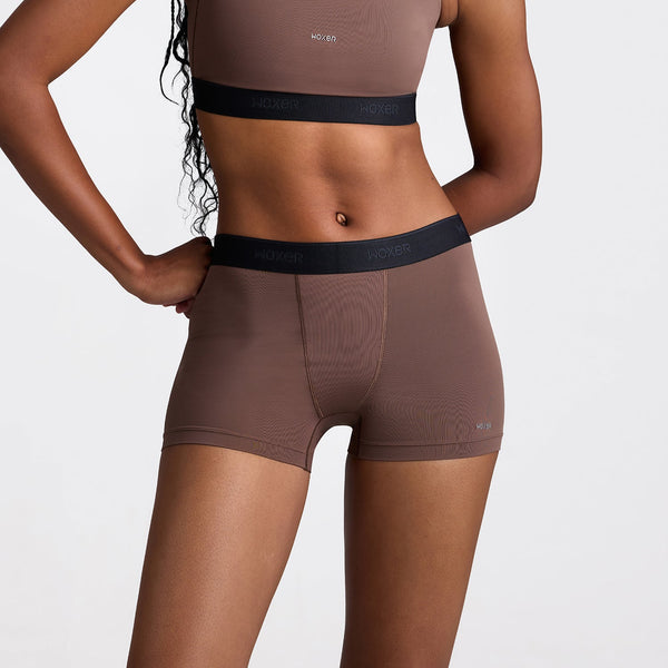 Maelyn wears a size S