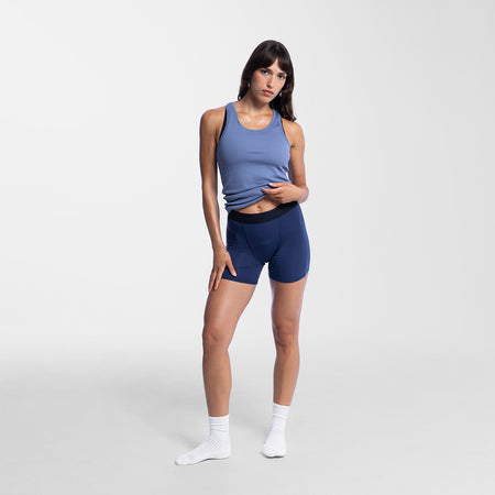 Dayana wears a size S