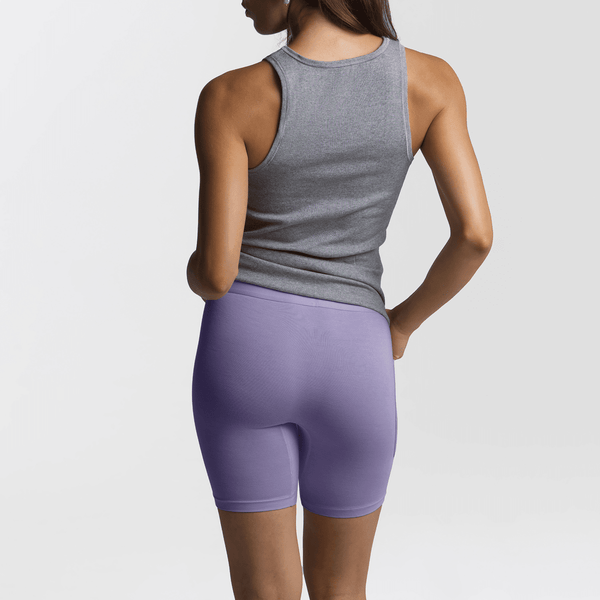 Dayana wears a size S