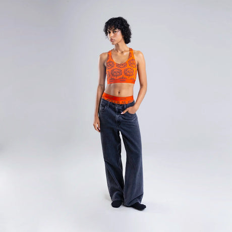 Kawa wears a size S