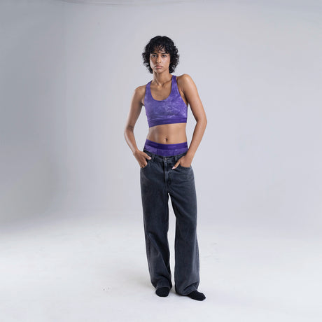 Kawa wears a size S
