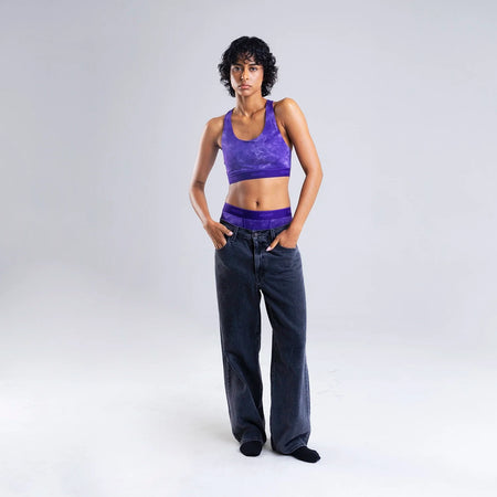 Kawa wears a size S