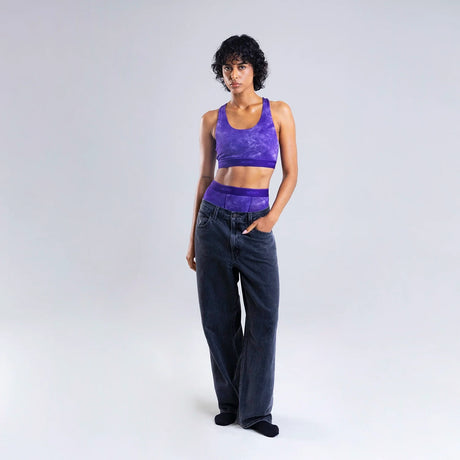 Kawa wears a size S