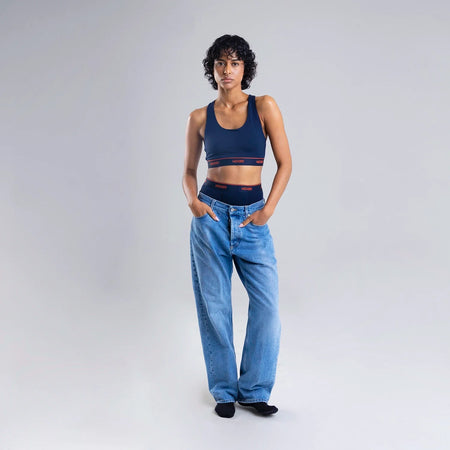 Kawa wears a size S