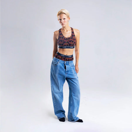 Sofia wears a size S