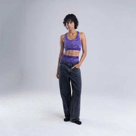 Kawa wears a size S