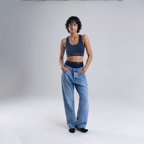 Kawa wears a size S