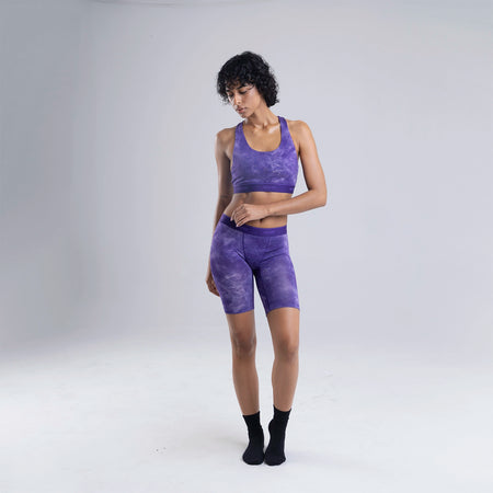 Kawa wears a size S