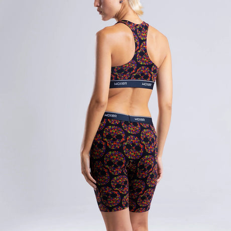 Sofia wears a size S
