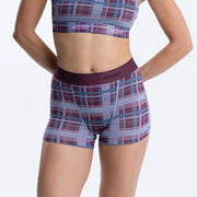 Dayana wears a size S