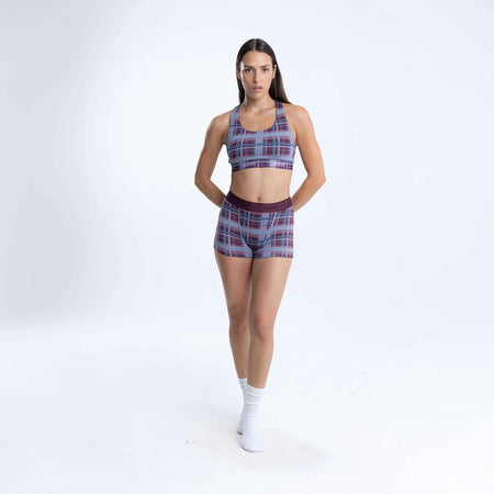 Dayana wears a size S