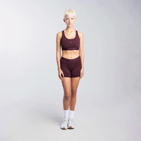 Sofia wears a size S