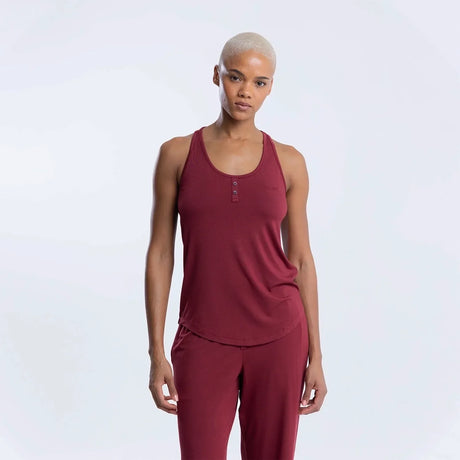 Angel wears a size S