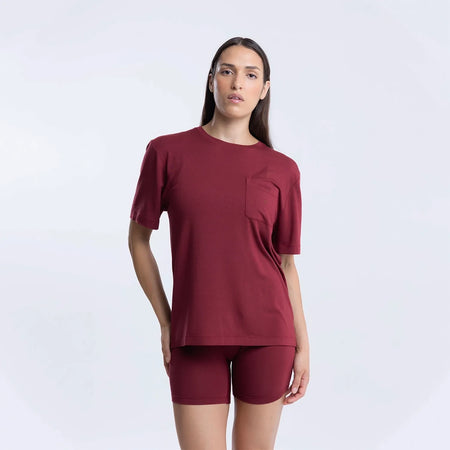 Dayana wears a size S