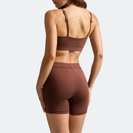 Dayana wears a size S