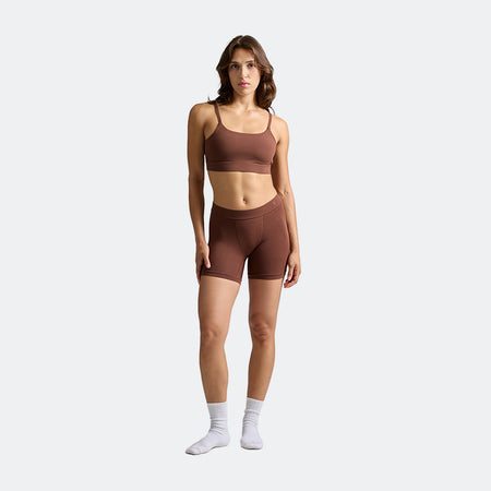 Dayana wears a size S