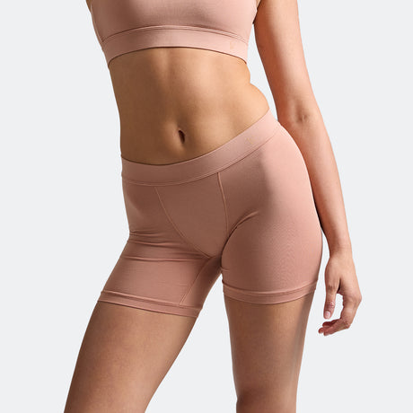 Maya wears a size S