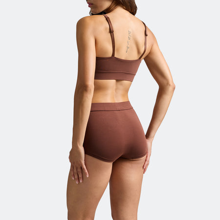 Dayana wears a size S