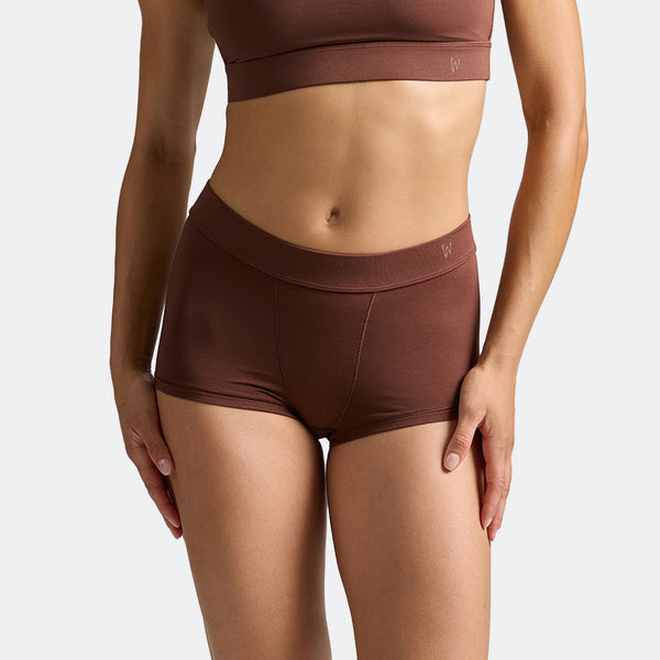 Dayana wears a size S