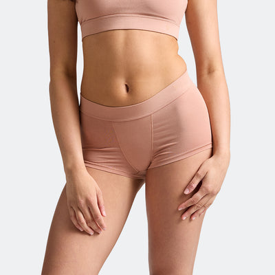 Maya wears a size S