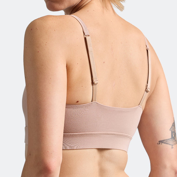 Kaytie wears a size S