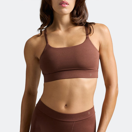 Dayana wears a size S