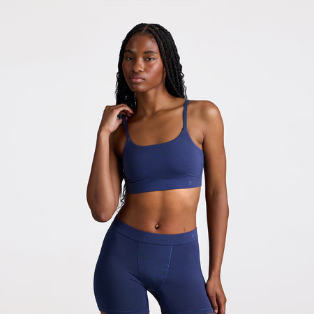 Maelyn wears a size S