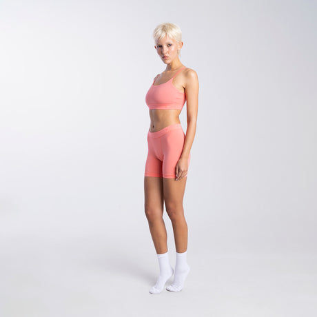 Sofia wears a size S
