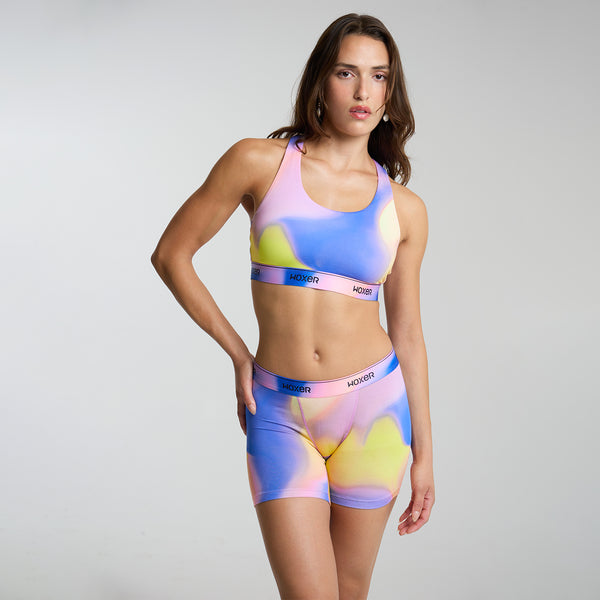 Dayana wears a size S