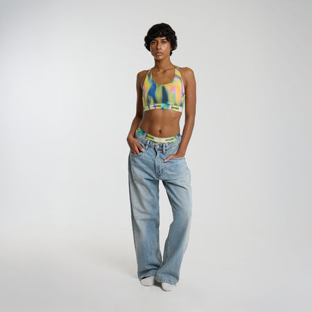 Kawa wears a size S