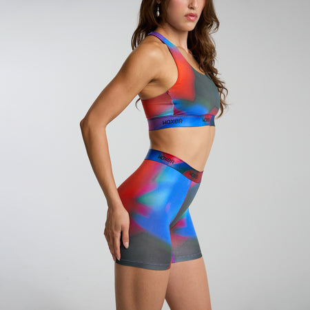 Dayana wears a size S